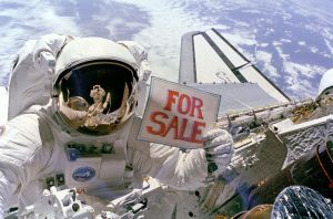 800px-Satellites_For_Sale_-_GPN-2000-001036