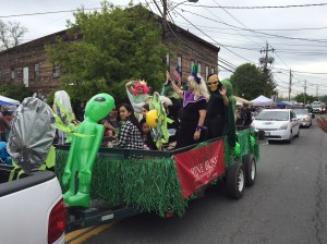 Alien Fest - Green Aliens