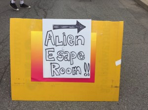 Alien Fest - Mispelled sign